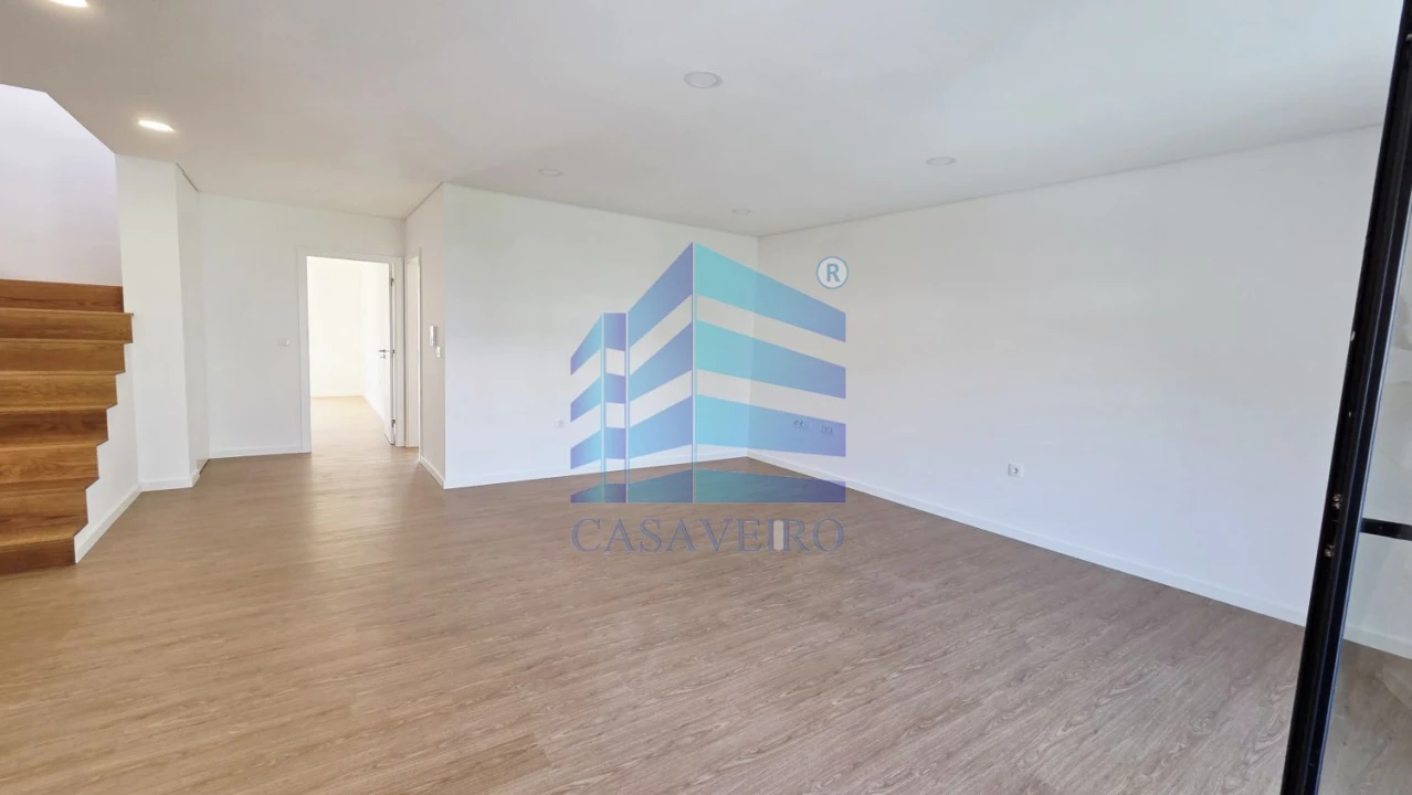 Apartamento T2 para Venda em Esgueira Foto 4