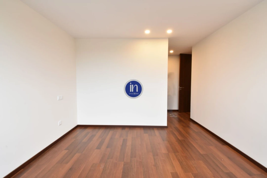 Apartamento T3 para Arrendamento em Vila Nova de Famalicão e Calendário Foto 5