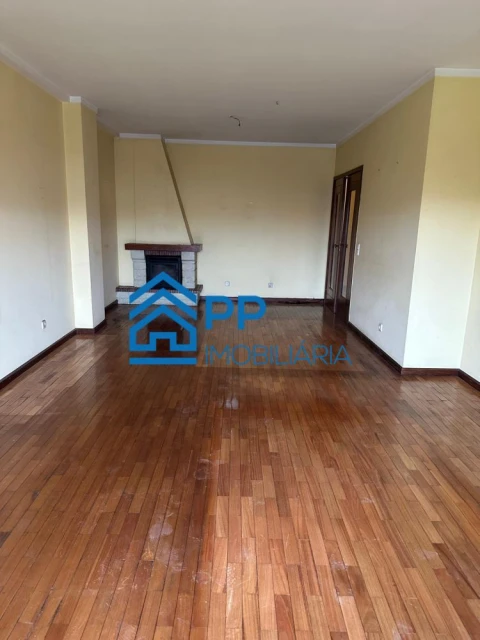 Apartamento T3 para Venda em Ramalde