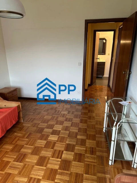 Apartamento T3 para Venda em Ramalde