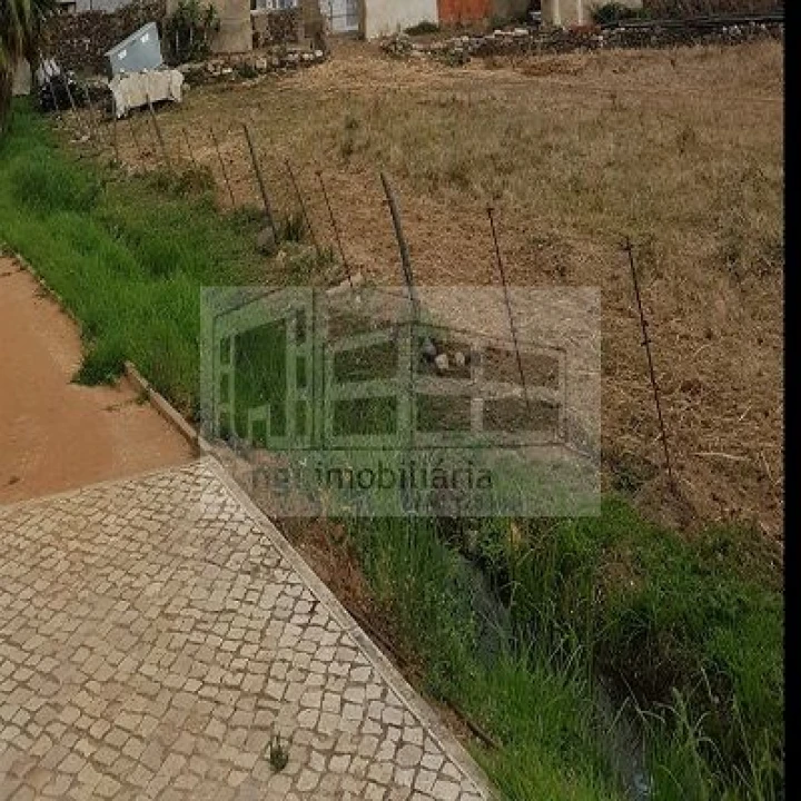 Terreno para Venda em Santo Antão e São Julião do Tojal Foto 3