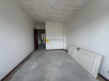 Apartamento T4 para Venda em Santo Antonio dos Olivais