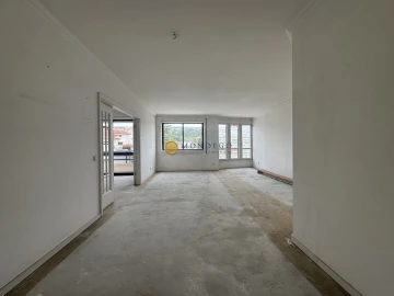 Apartamento T4 para Venda em Santo Antonio dos Olivais