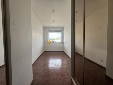 Apartamento T4 para Venda em Santo Antonio dos Olivais