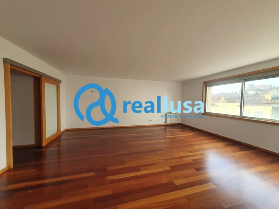 Apartamento T3 para Venda em Bonfim Foto 1