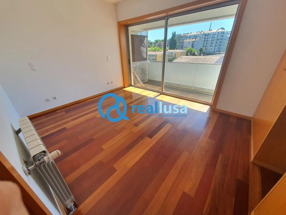 Apartamento T3 para Venda em Bonfim Foto 9