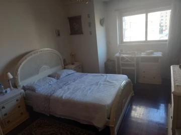 Apartamento T4 para Venda em Areeiro