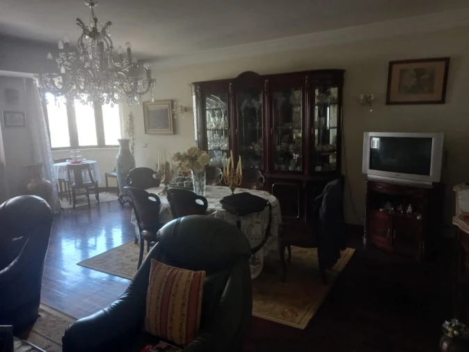 Apartamento T4 para Venda em Areeiro Foto 11