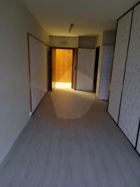 Escritório para Arrendamento em Paranhos