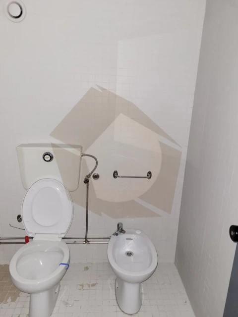 Escritório para Arrendamento em Paranhos