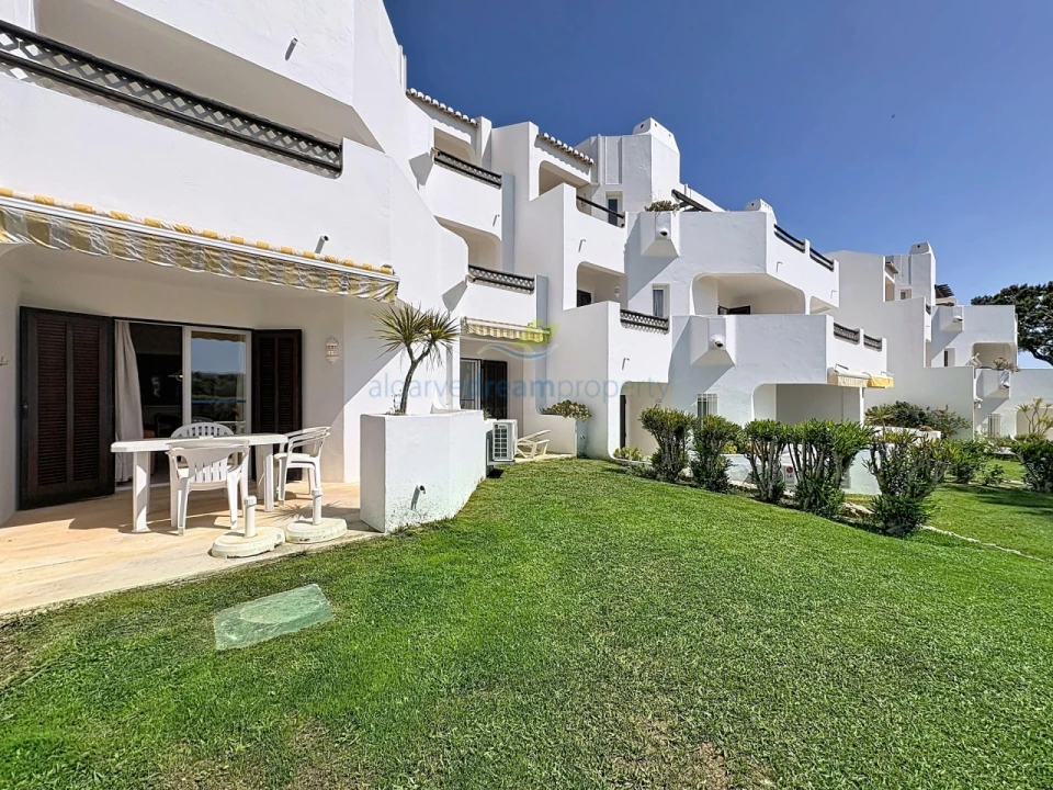 Apartamento T2 para Venda em Albufeira e Olhos de Água Foto 23