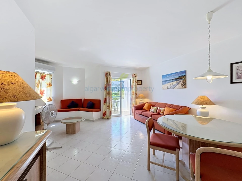 Apartamento T2 para Venda em Albufeira e Olhos de Água Foto 1