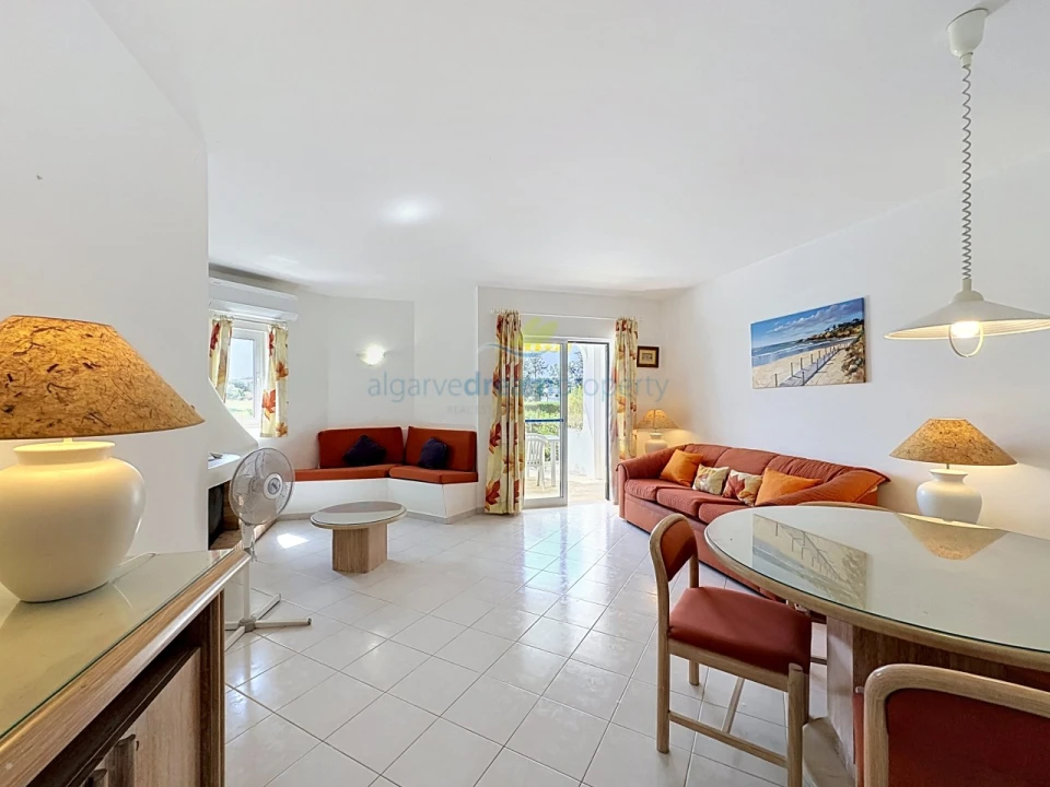 Apartamento T2 para Venda em Albufeira e Olhos de Água Foto 2