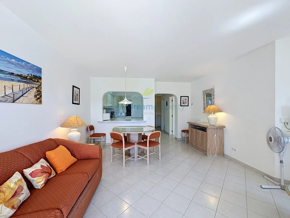 Apartamento T2 para Venda em Albufeira e Olhos de Água Foto 8