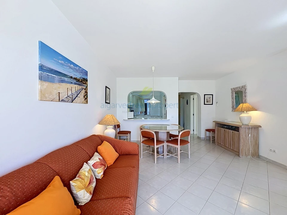 Apartamento T2 para Venda em Albufeira e Olhos de Água Foto 3