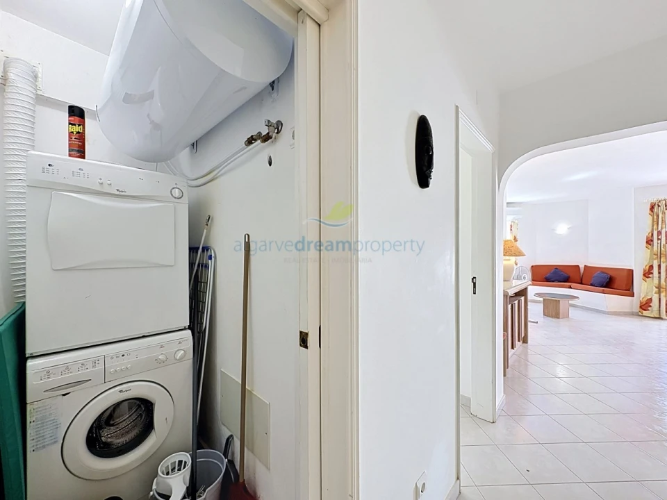 Apartamento T2 para Venda em Albufeira e Olhos de Água Foto 26