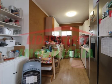 Moradia T1 para Venda em Encarnação