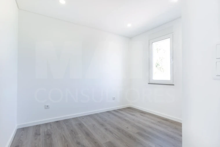 Apartamento T2 para Venda em Parque das Nações Foto 5