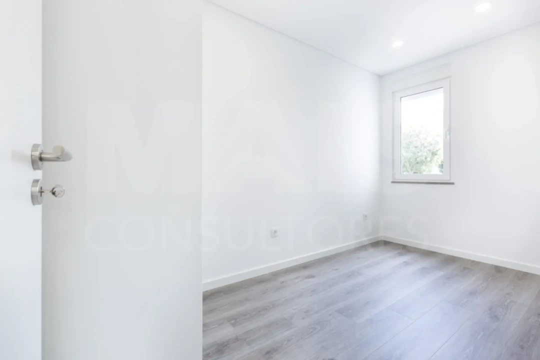 Apartamento T2 para Venda em Parque das Nações Foto 9