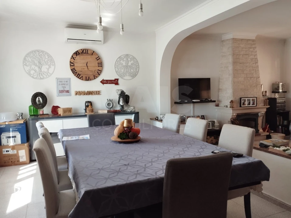 Moradia T5 para Venda em Ramada e Caneças Foto 4