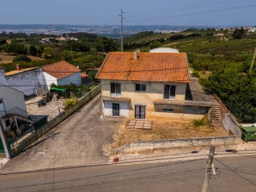 Moradia T5 para Venda em Usseira