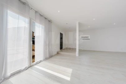 Moradia T5 para Venda em Usseira