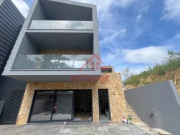 Moradia T3 para Venda em Ericeira