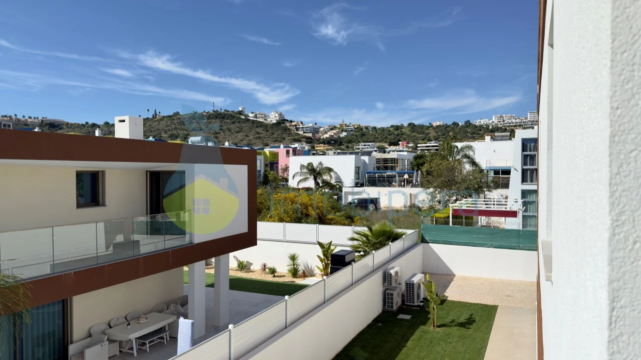 Moradia T3 para Venda em Albufeira e Olhos de Água Foto 4