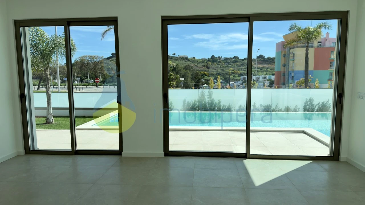 Moradia T3 para Venda em Albufeira e Olhos de Água Foto 10
