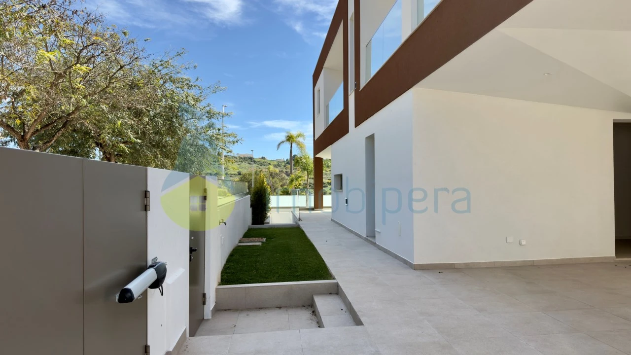 Moradia T3 para Venda em Albufeira e Olhos de Água Foto 14