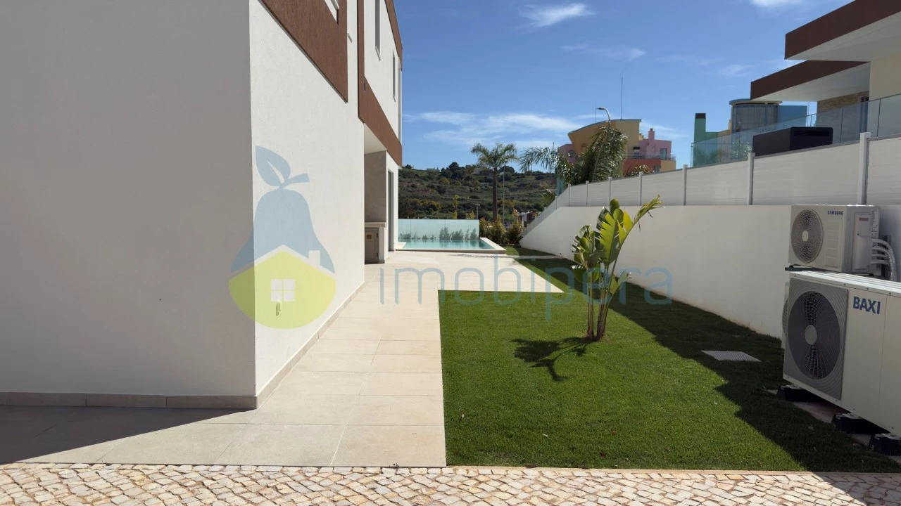 Moradia T3 para Venda em Albufeira e Olhos de Água Foto 15