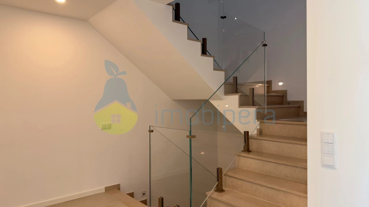 Moradia T3 para Venda em Albufeira e Olhos de Água Foto 18