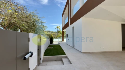 Moradia T3 para Venda em Albufeira e Olhos de Água