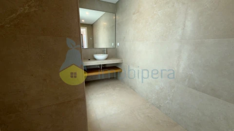 Moradia T3 para Venda em Albufeira e Olhos de Água