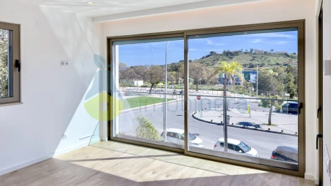 Moradia T3 para Venda em Albufeira e Olhos de Água
