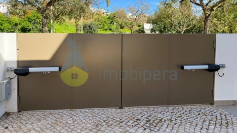 Moradia T3 para Venda em Albufeira e Olhos de Água