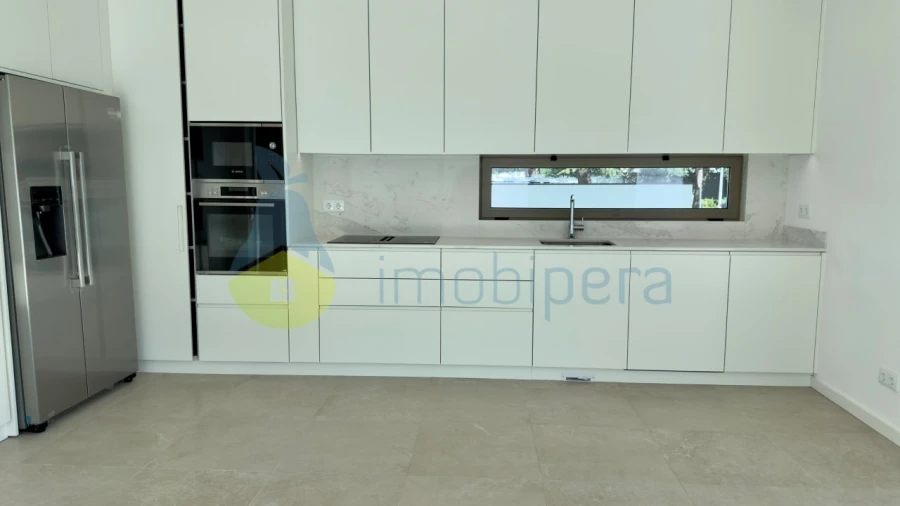 Moradia T3 para Venda em Albufeira e Olhos de Água Foto 6