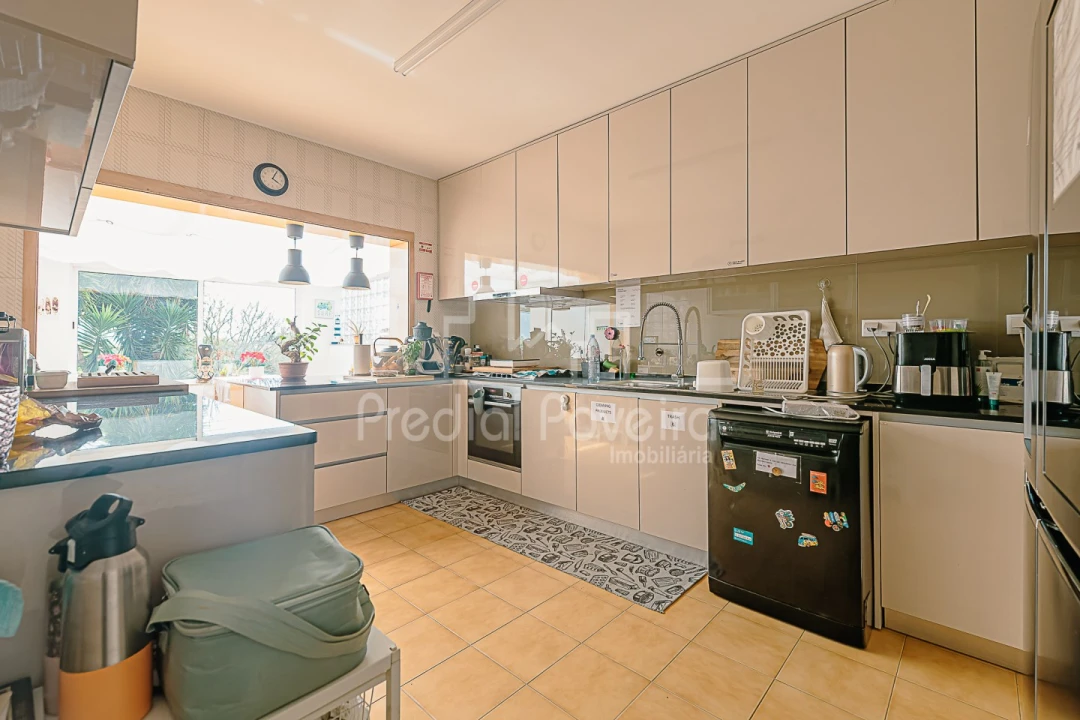 Moradia T6 para Venda em Estela Foto 4