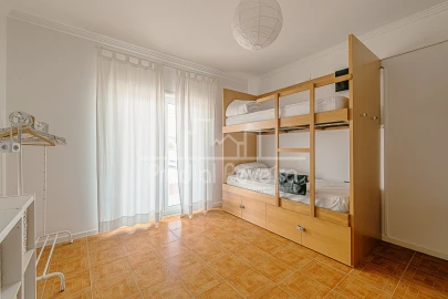 Moradia T6 para Venda em Estela