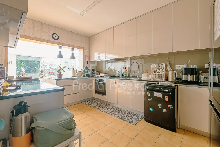 Moradia T6 para Venda em Estela Foto 4