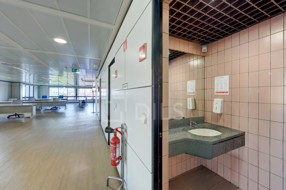 Escritório para Arrendamento em Areeiro Foto 20