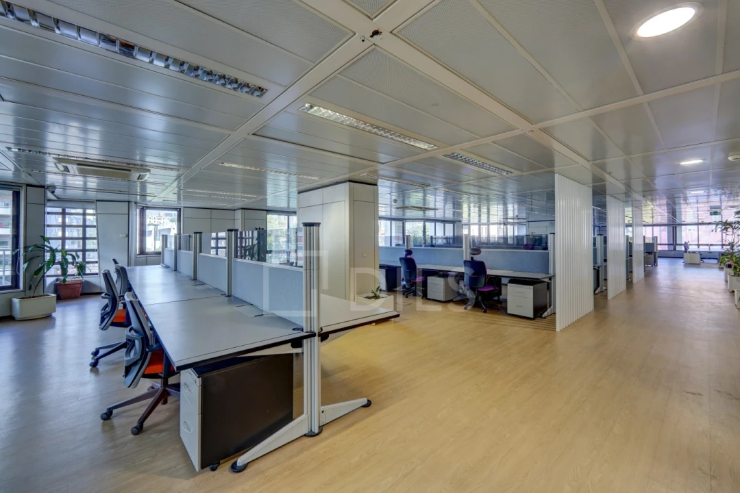 Escritório para Arrendamento em Areeiro Foto 23