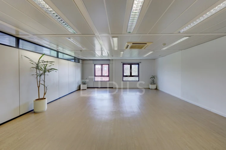 Escritório para Arrendamento em Areeiro Foto 21