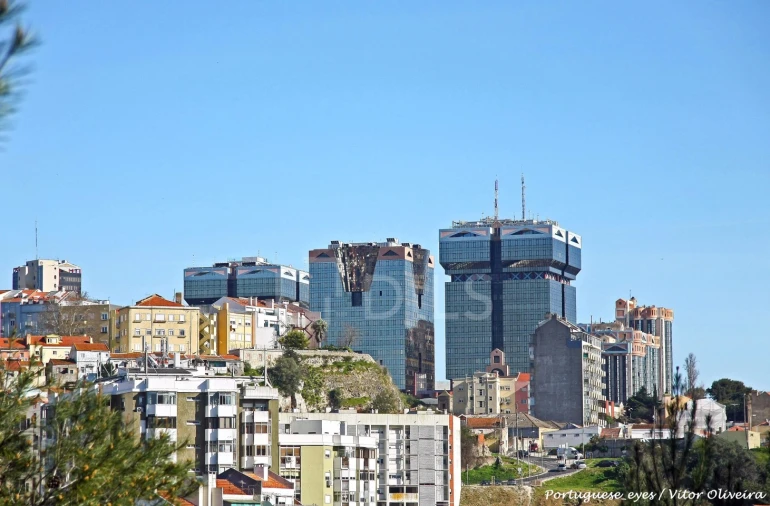 Escritório para Arrendamento em Campolide Foto 18
