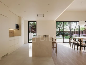 Apartamento T4 para Venda em Quarteira