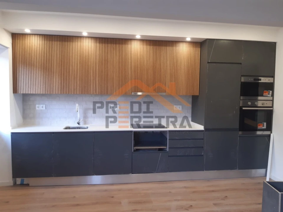 Apartamento T2 para Venda em Venteira Foto 1