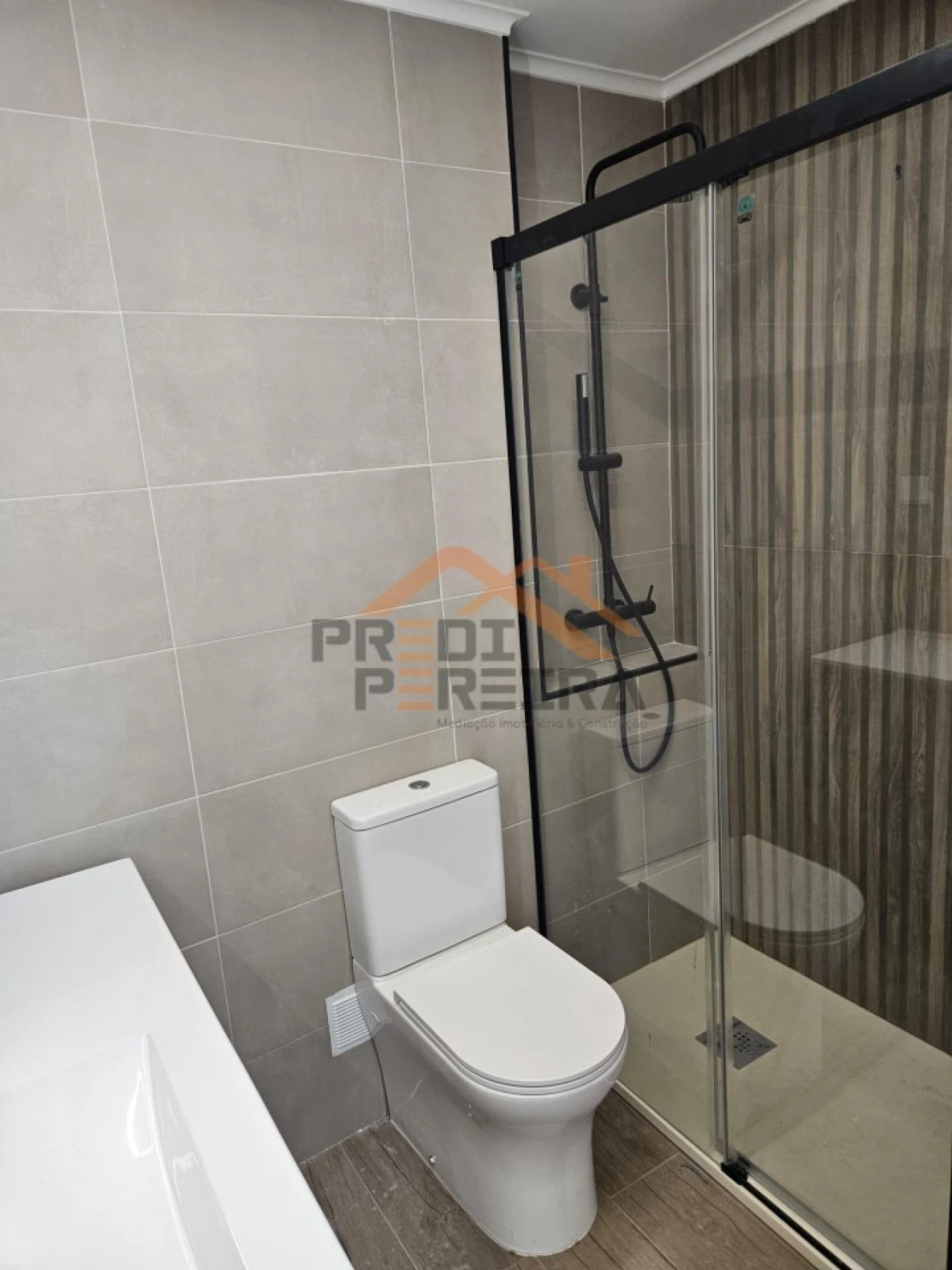 Apartamento T2 para Venda em Venteira Foto 19