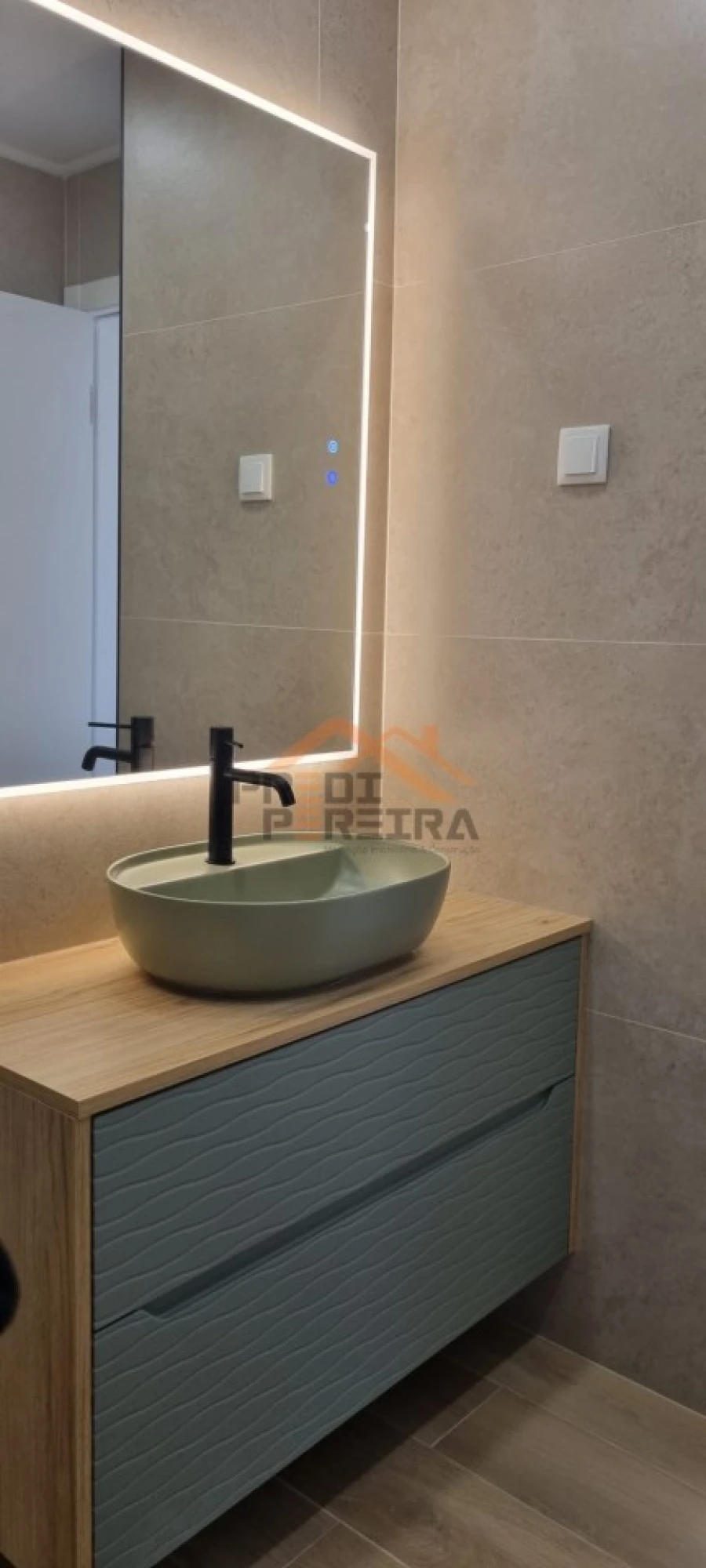 Apartamento T2 para Venda em Venteira Foto 24
