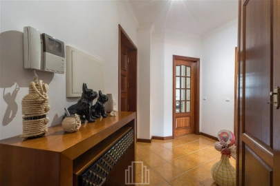 Apartamento T2 para Venda em São Miguel do Souto e Mosteirô