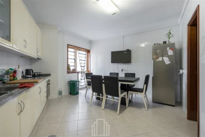 Apartamento T2 para Venda em São Miguel do Souto e Mosteirô